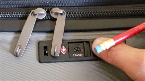 how to change lock on suitcase.